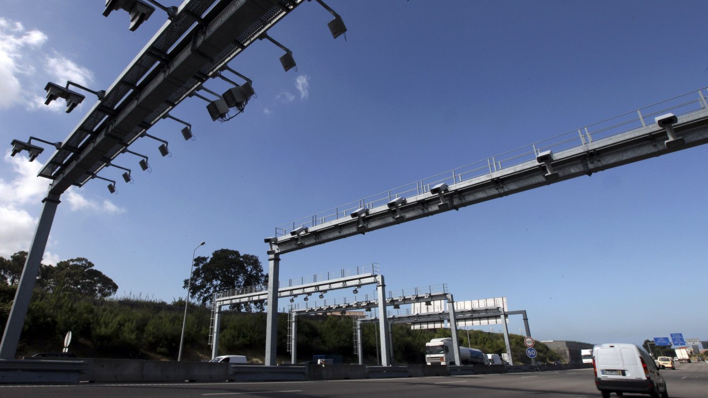 Governo prepara aumento do IUC para compensar redução das portagens